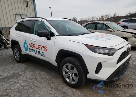 2021 Toyota Rav4 Le z USA, uszkodzony, nr VIN 2T3F1RFVXMC227424
